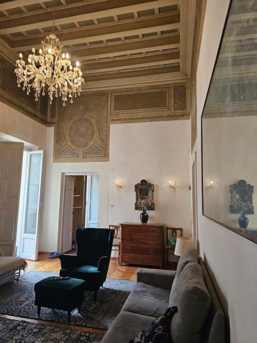 Appartamento Storico Nel Centro Florença Exterior foto